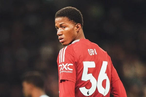 Chido Obi Bersinar Terang di man united temp